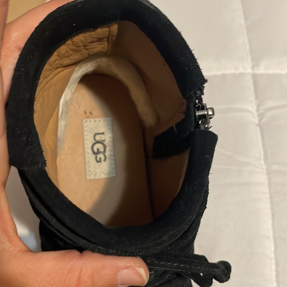 EUC Ugg Moccasins 7 - Picture 6 of 8